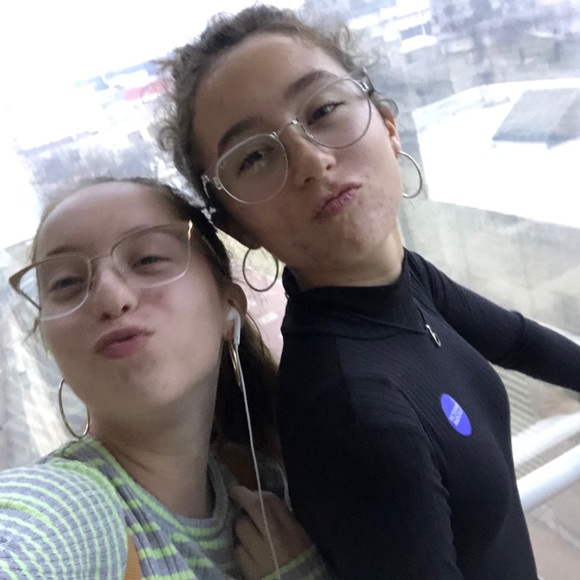 Meet your Posher, Ava - Picture 2 of 7